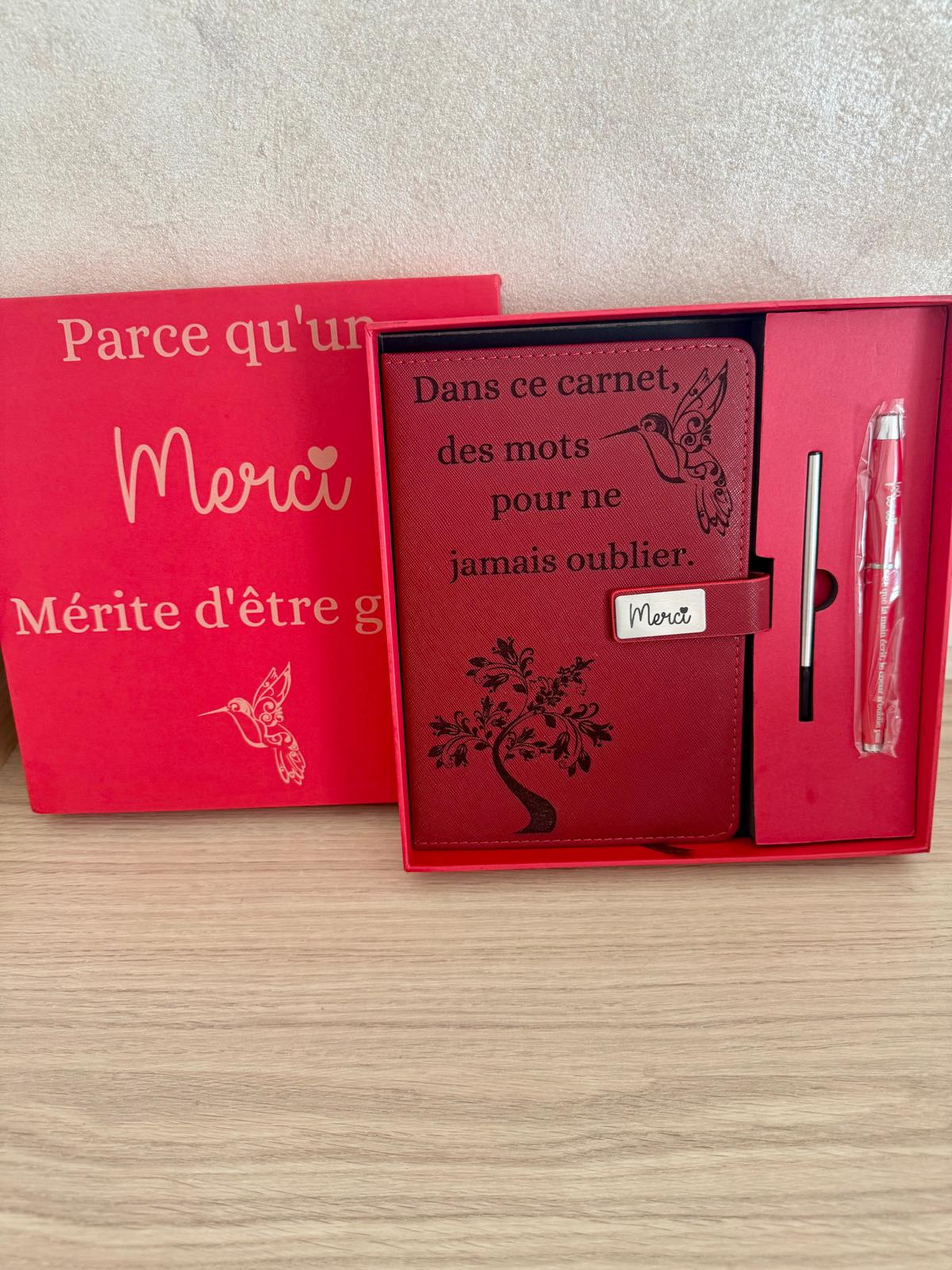 ✨ Coffret Cadeau "Merci" – Carnet & Stylo Gravés avec Boîte Message