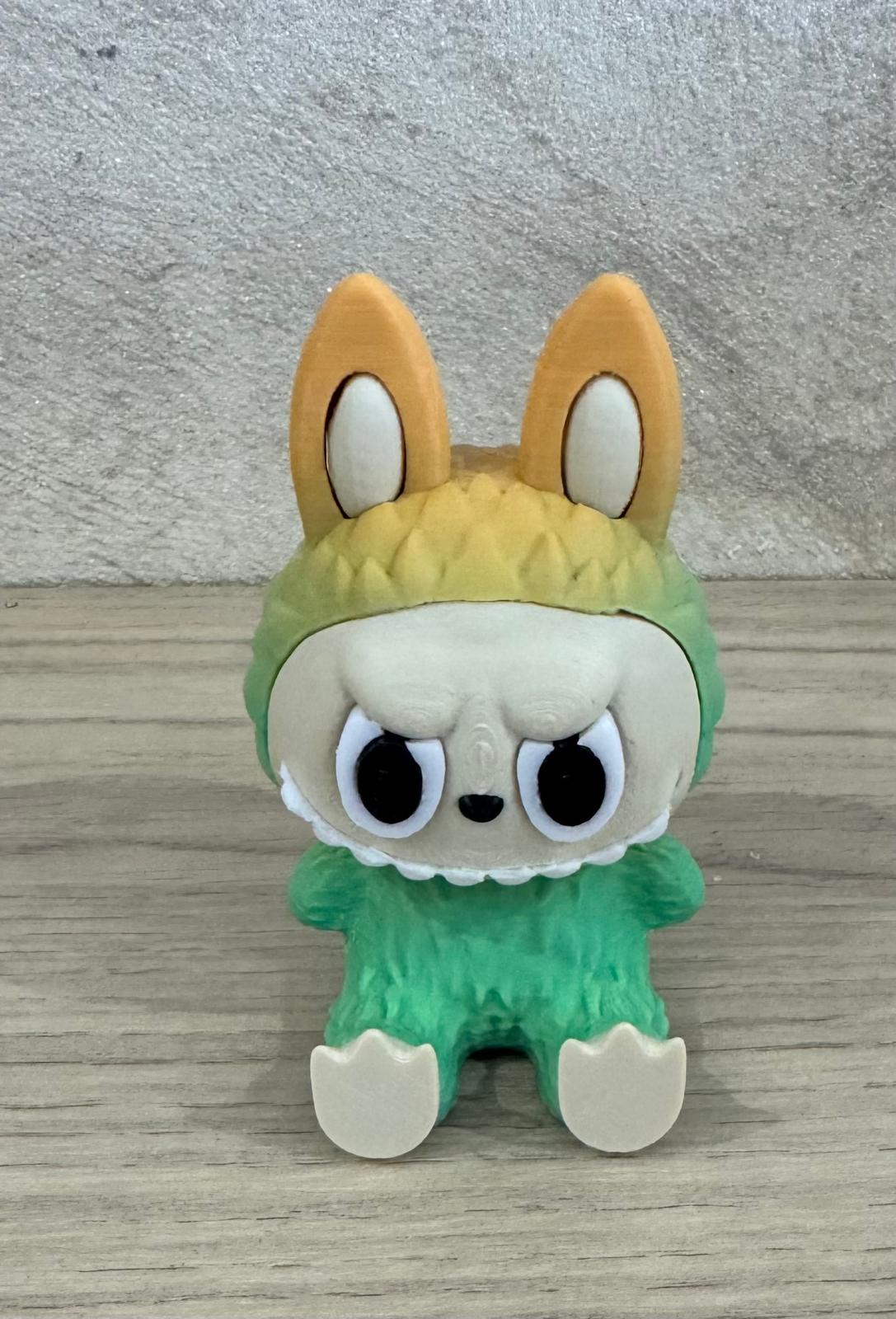 Figurine Labubu colorée – Création 3D artisanale