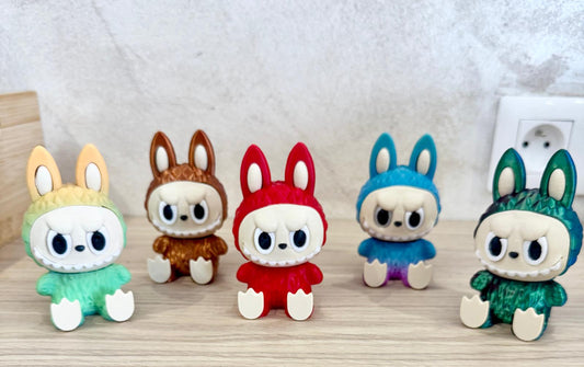 Figurine Labubu colorée – Création 3D artisanale