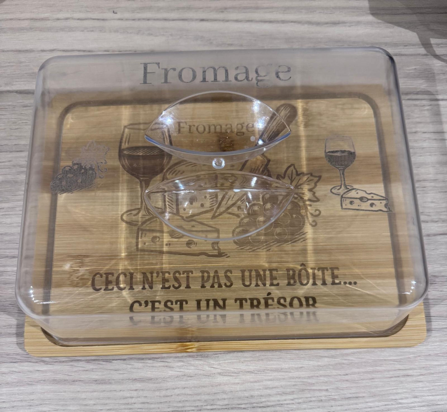 đ§ Cloche Ă Fromage en Bambou & Couvercle Transparent GravĂ©