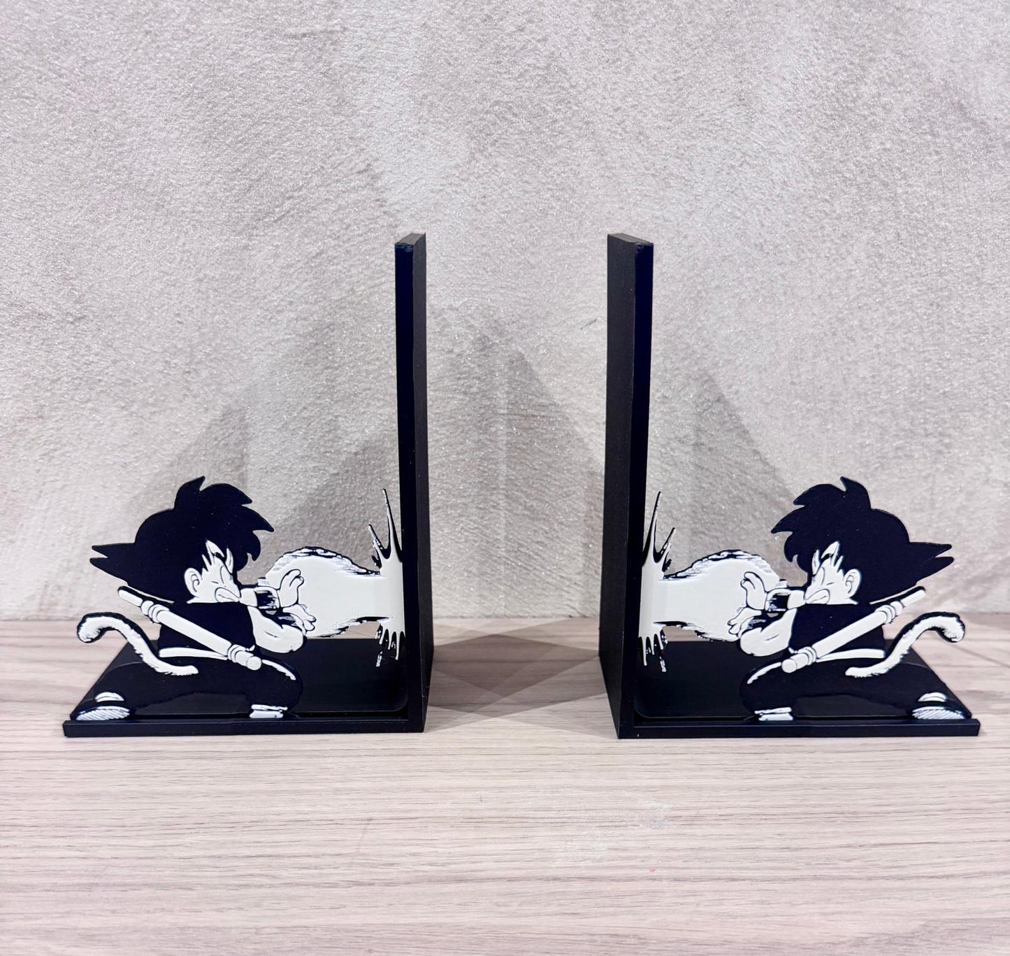 🖤 Serre-livres Manga – GOKU