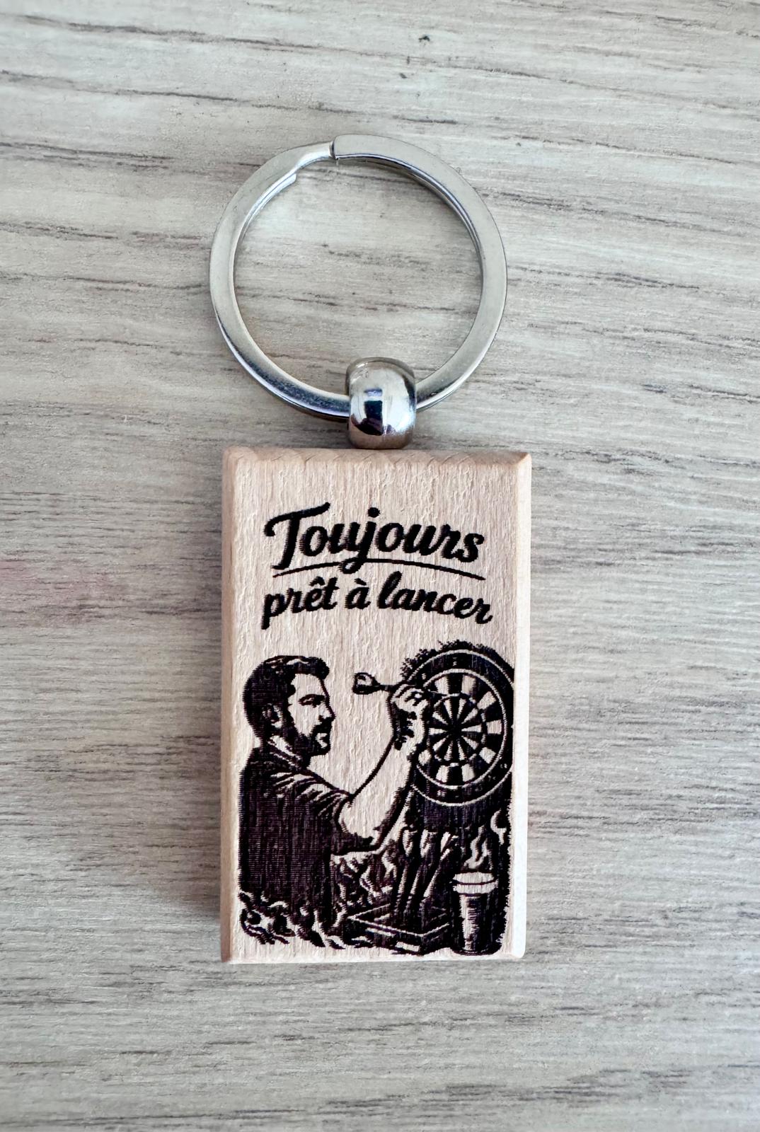 đŻ Porte-clĂ©s en bois gravĂ© â ThĂšme flĂ©chettes