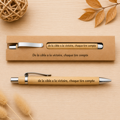 ✨ Stylo en Bambou tir a l'arc & Étui Kraft Personnalisé