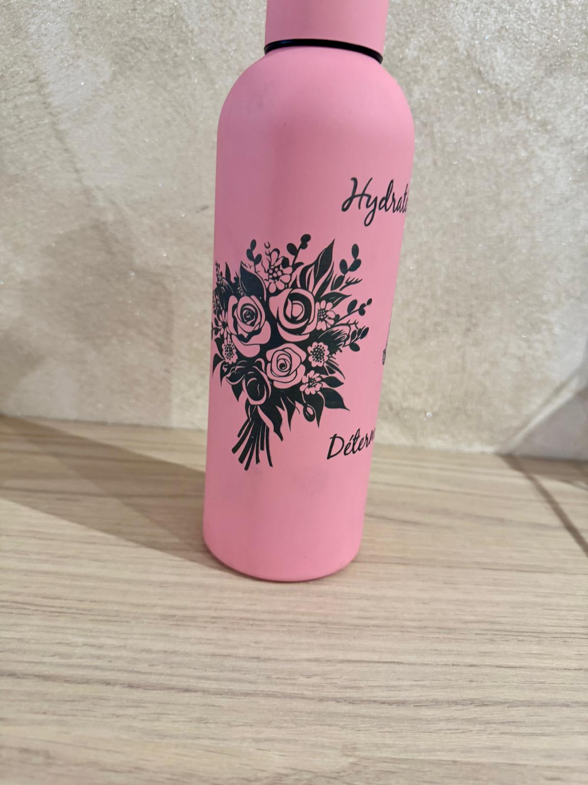 🌸 Gourde Rose Motifs Floraux & Papillons – Inspiration & Hydratation 🌸