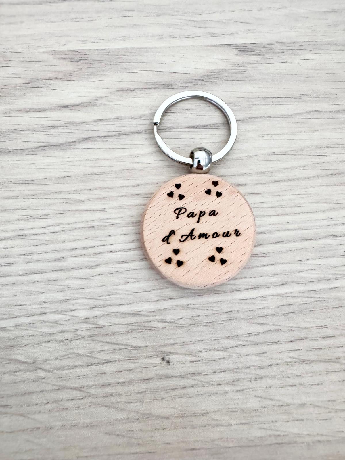 Porte-clés rond en bois – “d’Amour”