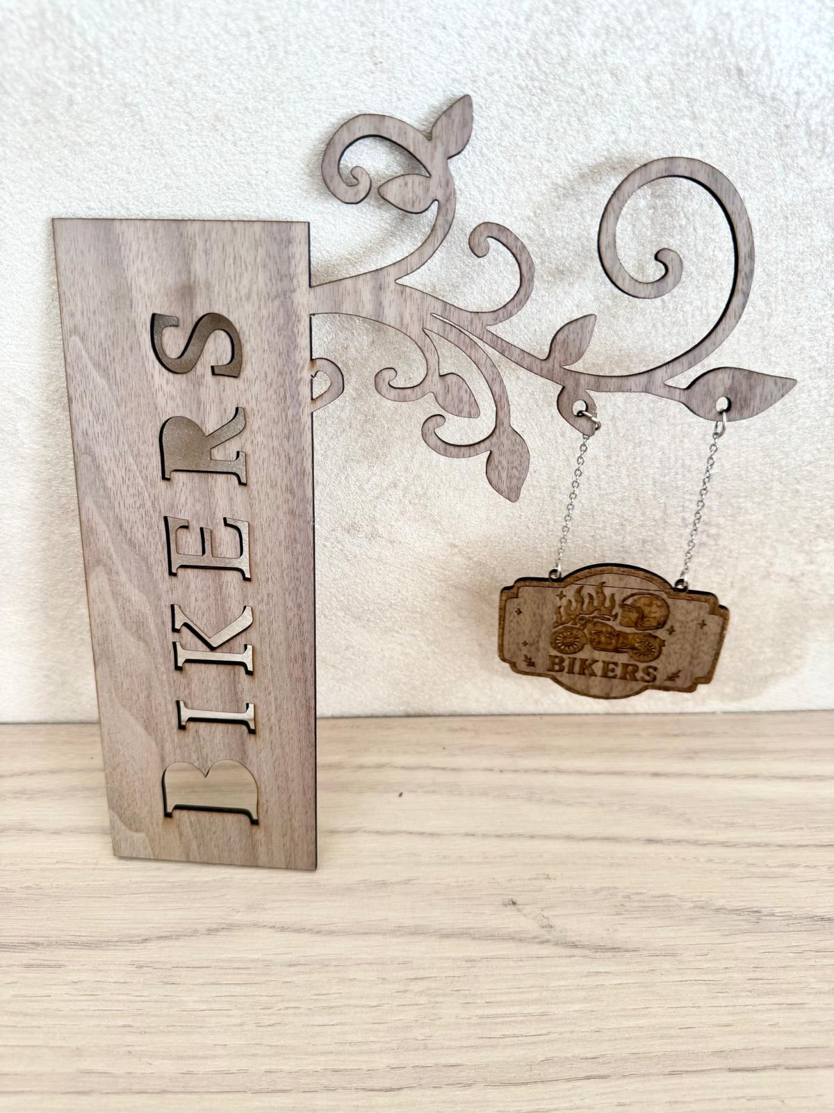 Séparateur de livres en bois gravé