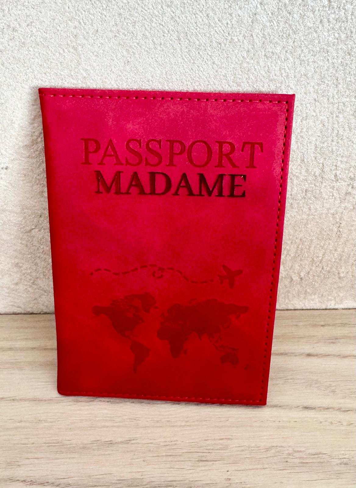 Protège-passeport personnalisé – Monsieur / Madame