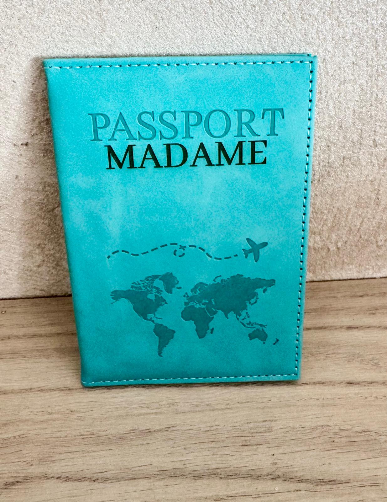 Protège-passeport personnalisé – Monsieur / Madame