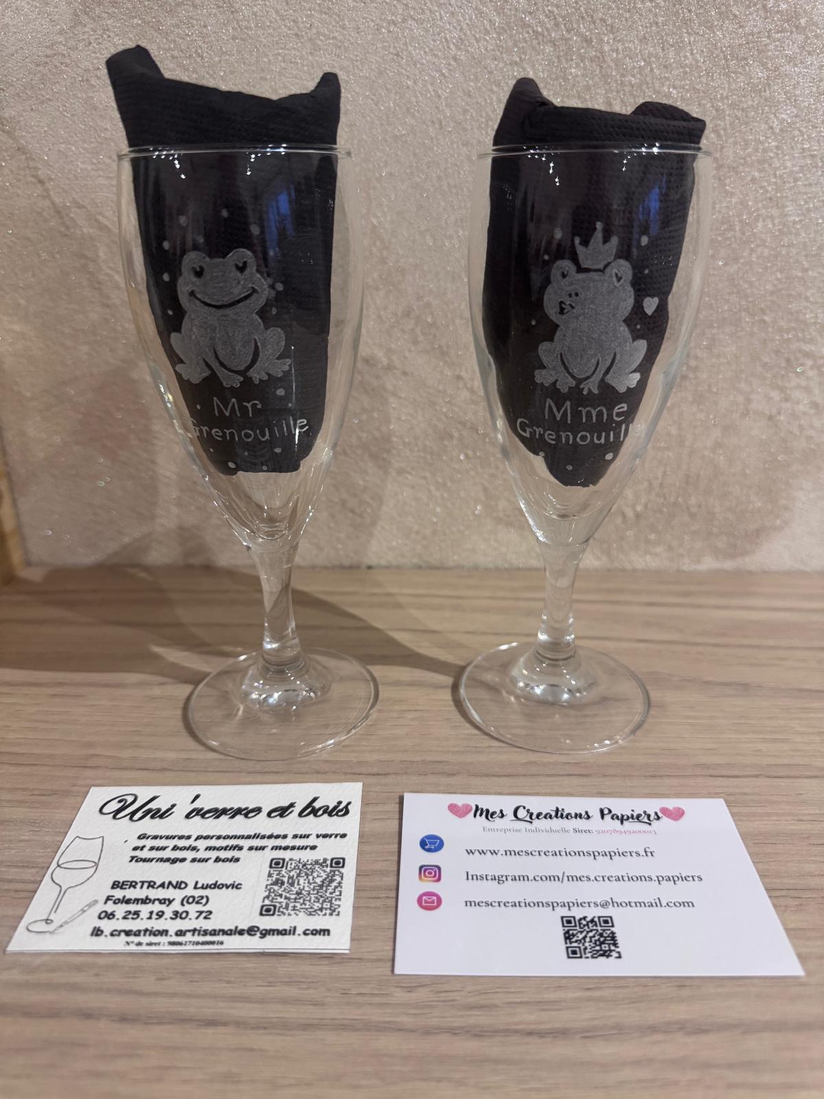 Photo originale des deux verres gravés Mr et Mme Grenouille