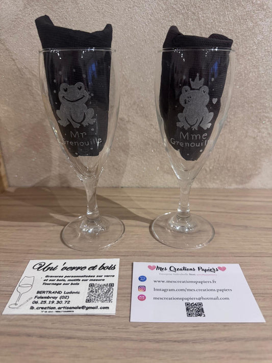 Photo originale des deux verres gravés Mr et Mme Grenouille
