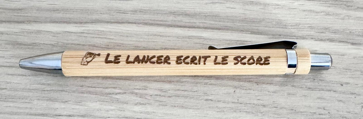 ✒️ Stylo en bambou gravé – Thème Fléchettes
