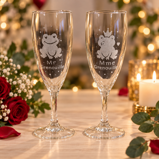 Coffret de deux verres gravés Mr et Mme Grenouille