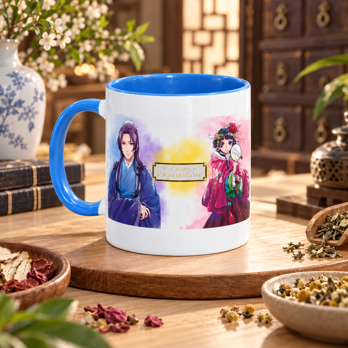 Mug Les Carnets de l’Apothicaire présenté dans une ambiance raffinée
